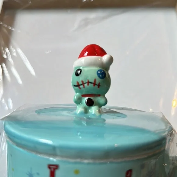 NWT DISNEY STITCH MUG WITH TOP - Picture 2 of 2